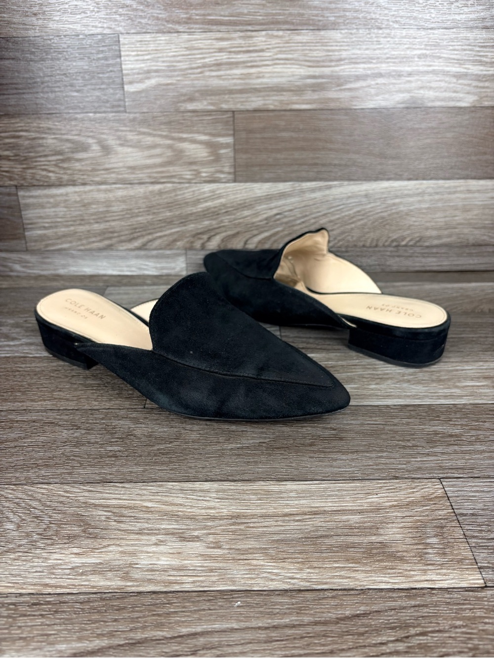 Cole Haan Black Suede Leather Pointed-Toe Mules Slip on Loafers Women’s Sz 7